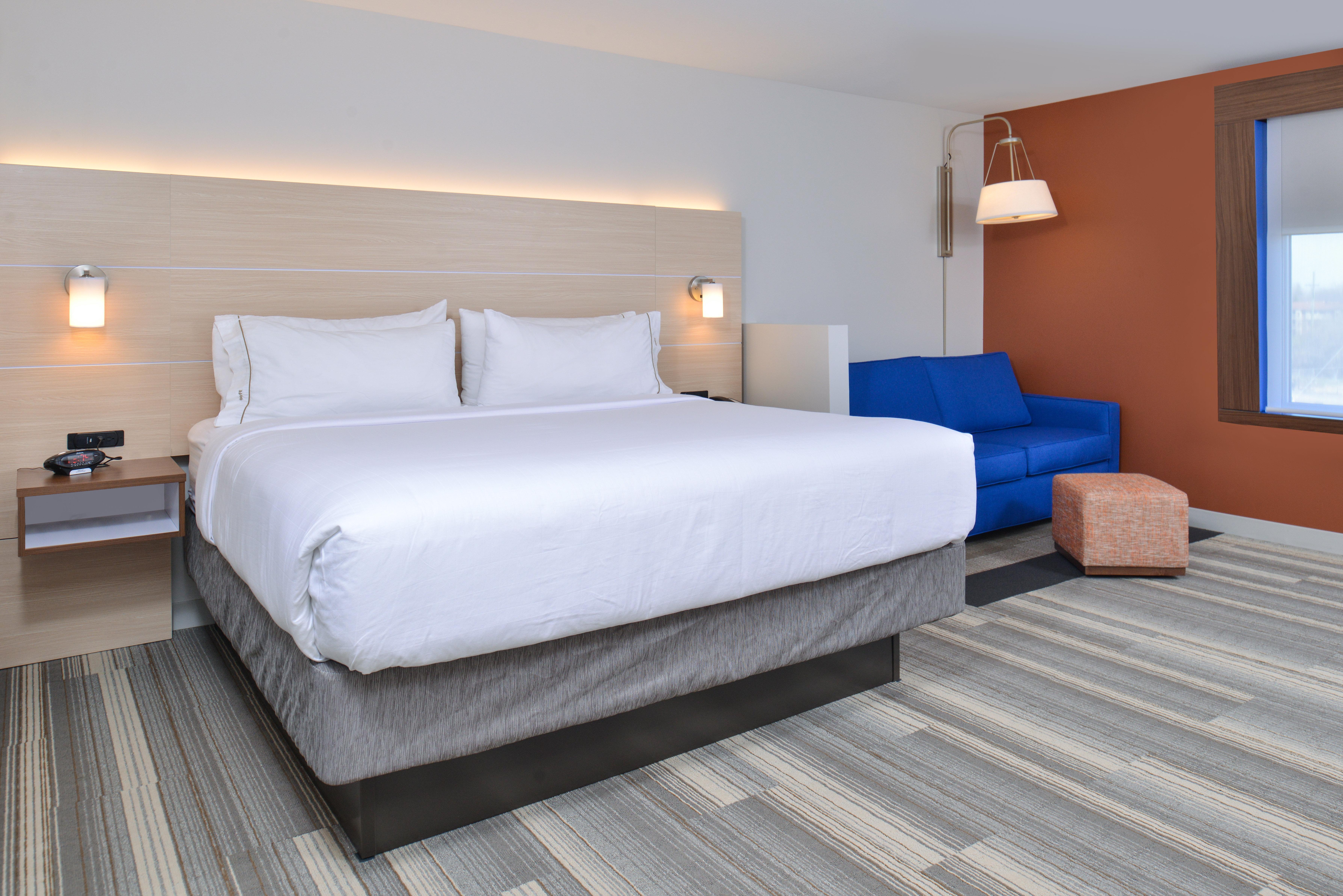 Holiday Inn Express & Suites - Brighton South - Us 23 By Ihg Экстерьер фото
